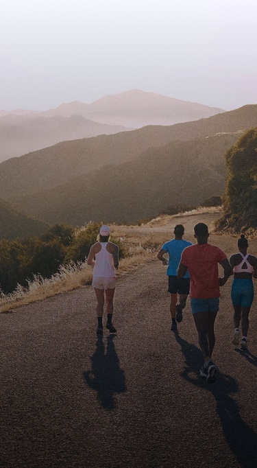 Imagem de pessoas caminhando